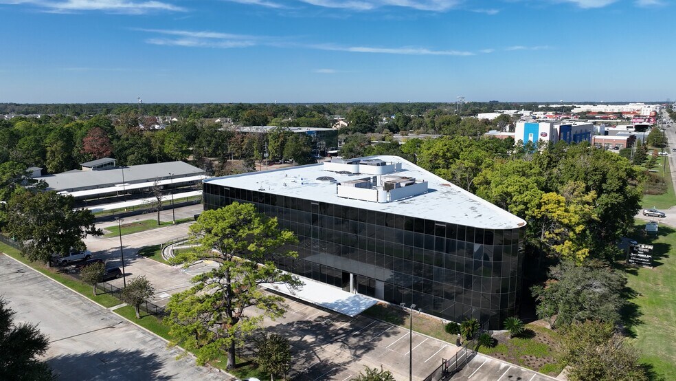Primary Photo Of 15425 North Fwy, Houston Office For Lease