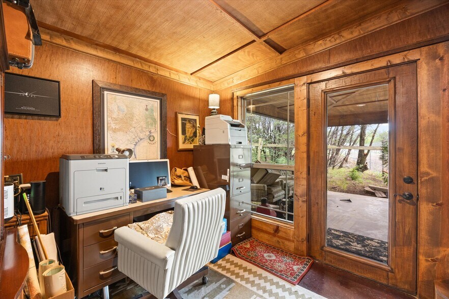 More Photos Of 1904 Floyd Rd, Weatherford Specialty For Sale