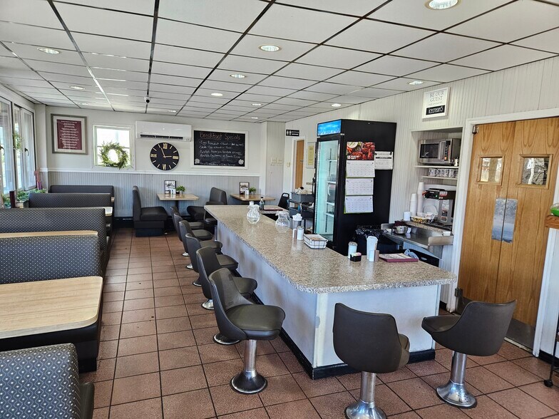 More Photos Of 46 Main St, New Egypt Restaurant For Sale