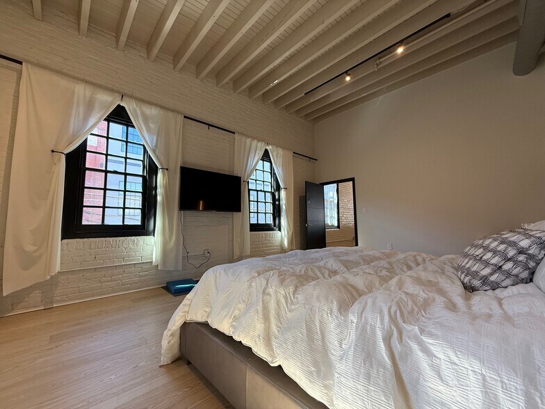 More Photos Of 1521-1531 N 31st St, Philadelphia Warehouse For Sale