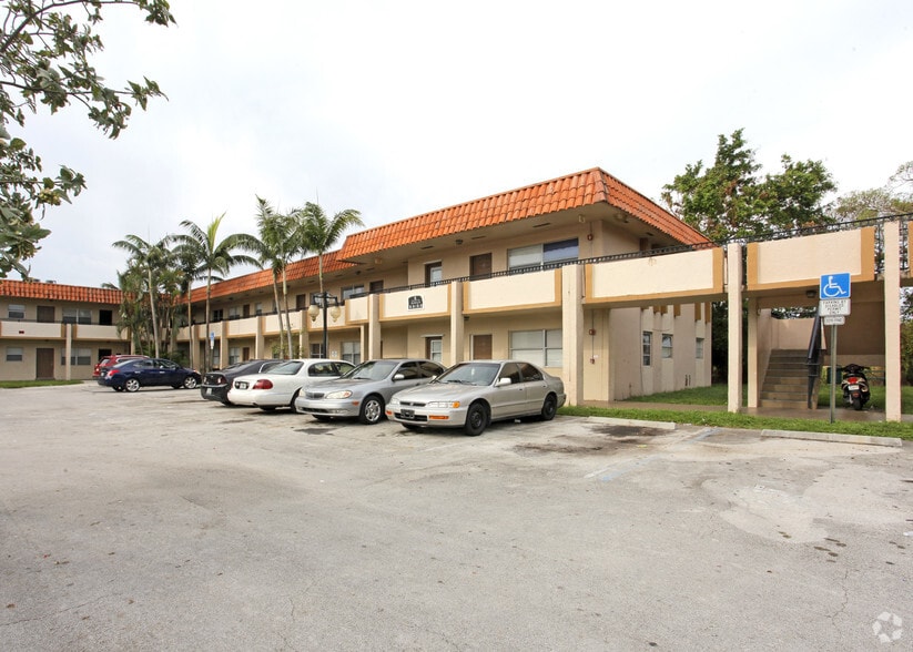 More Photos Of 400 NW 65th Ave, Margate Apartments For Sale