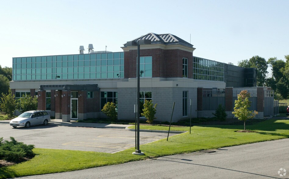 More Photos Of 211 Circuit Dr, North Kingstown Research And Development For Sale