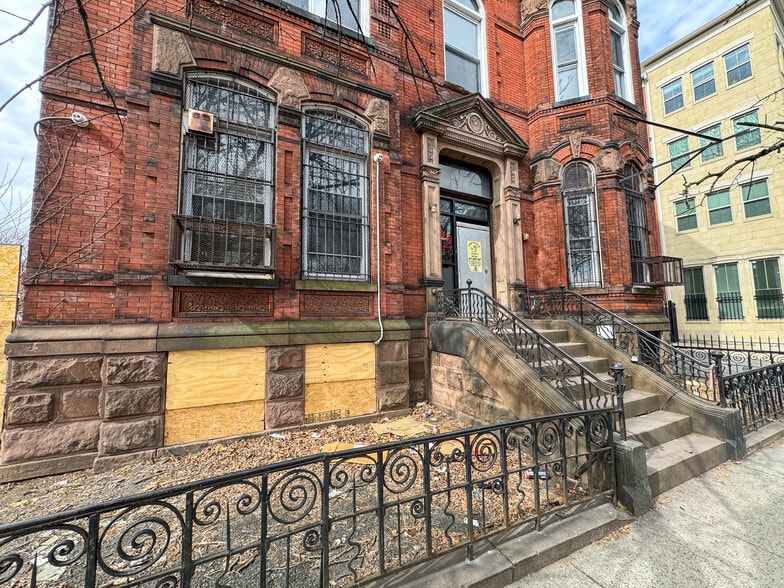 More Photos Of 67-69 Lincoln Park, Newark Apartments For Sale