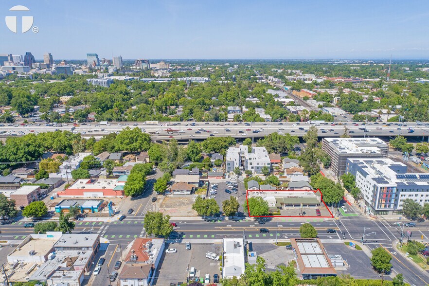 More Photos Of 1815-1817 Broadway, Sacramento Restaurant For Lease