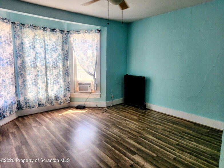 More Photos Of 271 Main St, Nicholson Storefront Retail Residential For Sale
