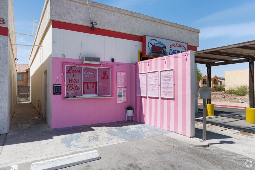 More Photos Of 1098 Cole Rd, Calexico Convenience Store For Sale