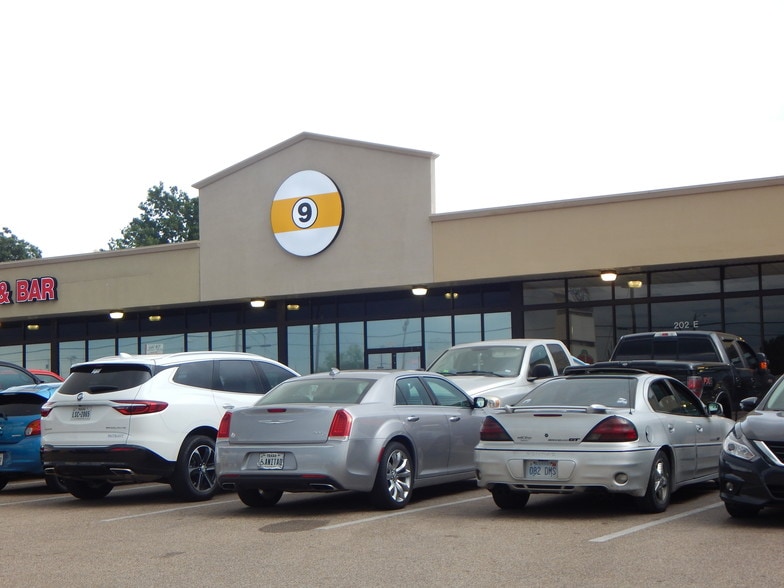 More Photos Of 202 E Veterans Memorial Blvd, Killeen Unknown For Lease