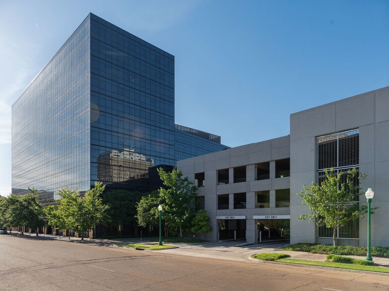 More Photos Of 200 S Lamar St, Jackson Office For Sale