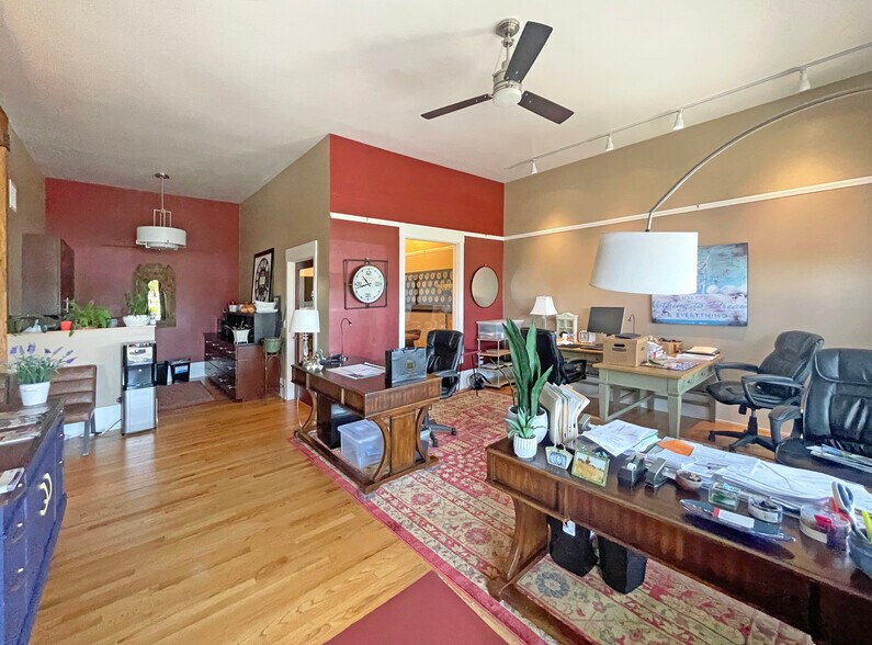 More Photos Of 2371-2373 San Pablo Ave, Berkeley Storefront Retail Residential For Lease