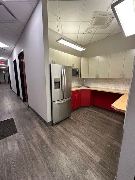 More Photos Of 3739-3741 White Plains Rd, Bronx Manufacturing For Sale