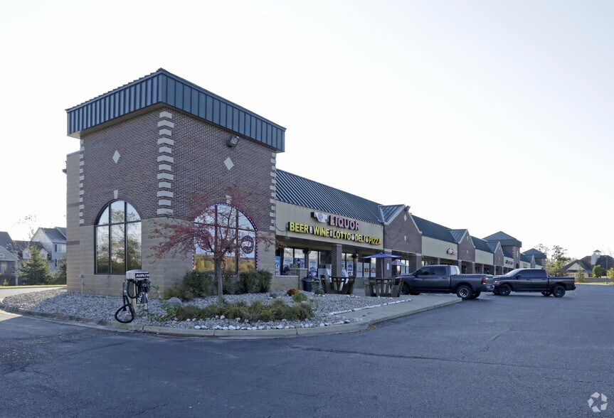 More Photos Of 10293 S Saginaw Rd, Grand Blanc Unknown For Lease