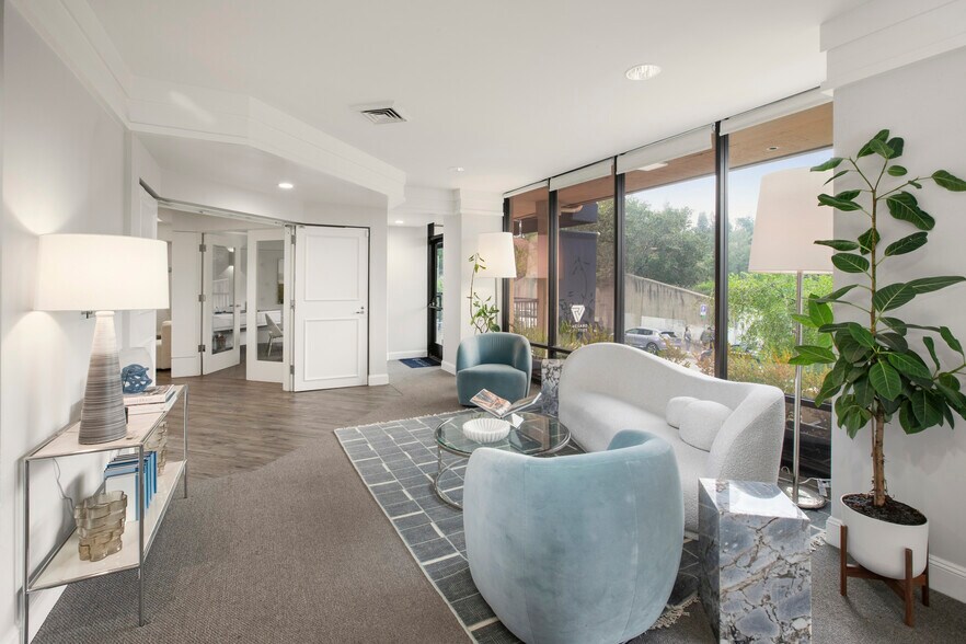 More Photos Of 1900 Mountain Blvd, Oakland Office For Sale