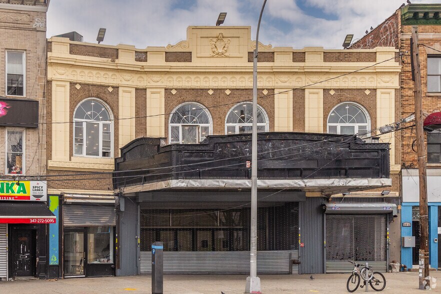 More Photos Of 117-09 Hillside Ave, Richmond Hill Theater Concert Hall For Lease
