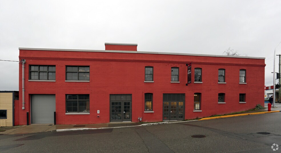 More Photos Of 2122 Douglas St, Victoria Office For Lease