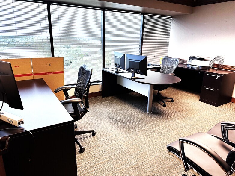 More Photos Of 18501 Murdock Cir, Port Charlotte Medical For Lease