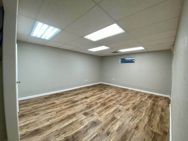 More Photos Of 3625-3695 Calder Ave, Beaumont Unknown For Lease
