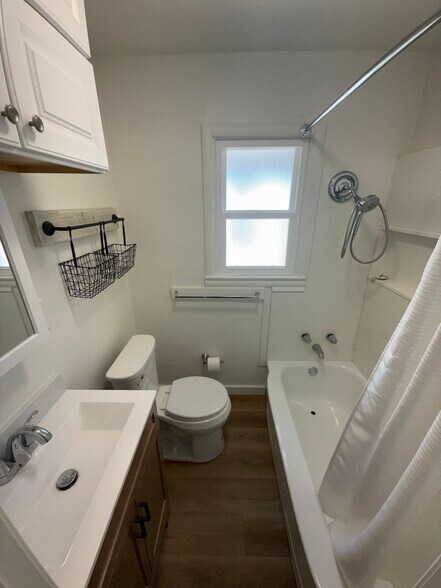 More Photos Of 101 Elliott St, Winters Apartments For Sale