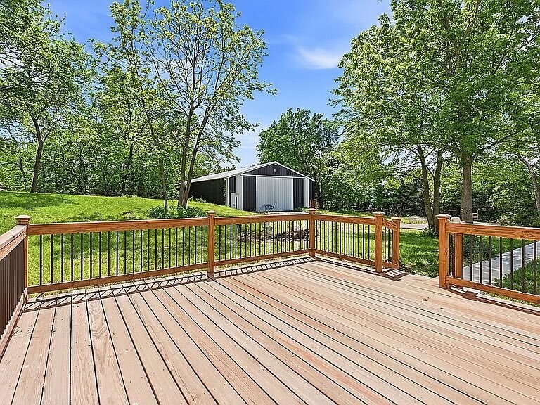 More Photos Of 1106 College Hill St, Pleasant Hill Flex For Sale