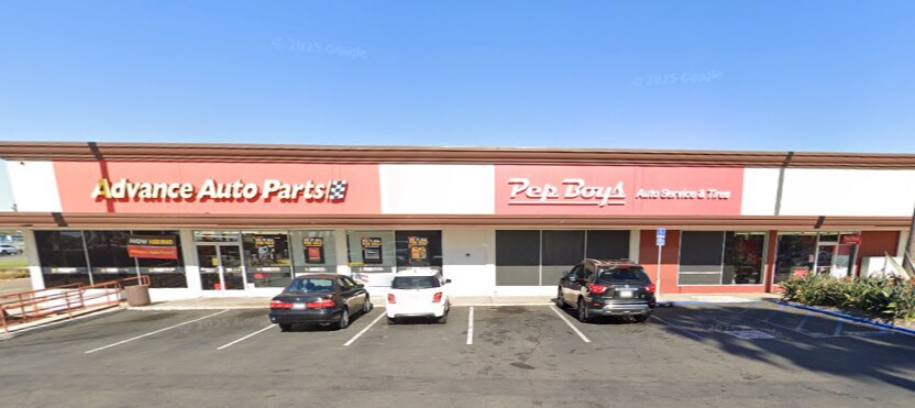 More Photos Of 2017-2041 Mission Ave, Oceanside Freestanding For Lease