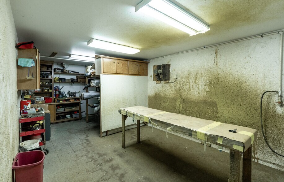 More Photos Of 447 Ossie Davis Pky, Waycross Auto Dealership For Sale