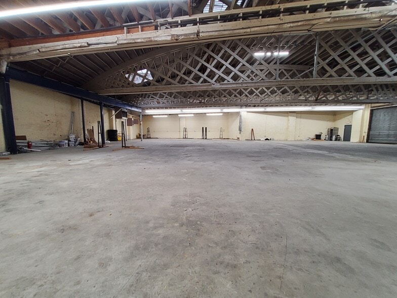 More Photos Of 1304 N Broad St, Hillside Warehouse For Lease