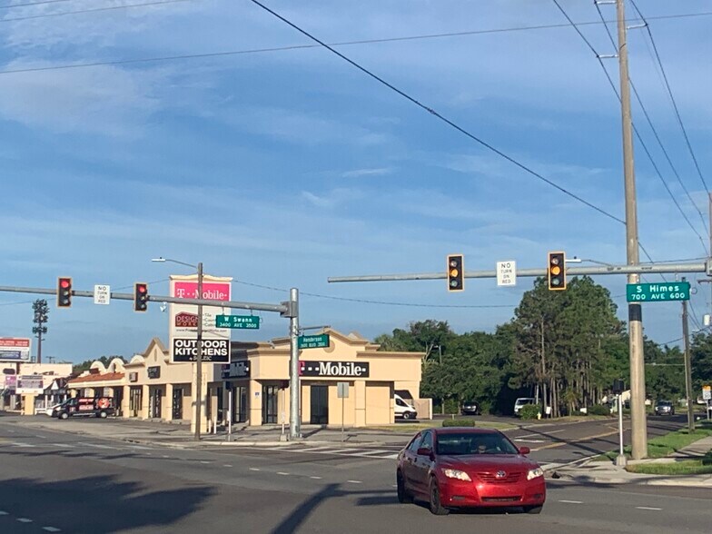 More Photos Of 3601-3609 Henderson Blvd, Tampa Storefront For Lease