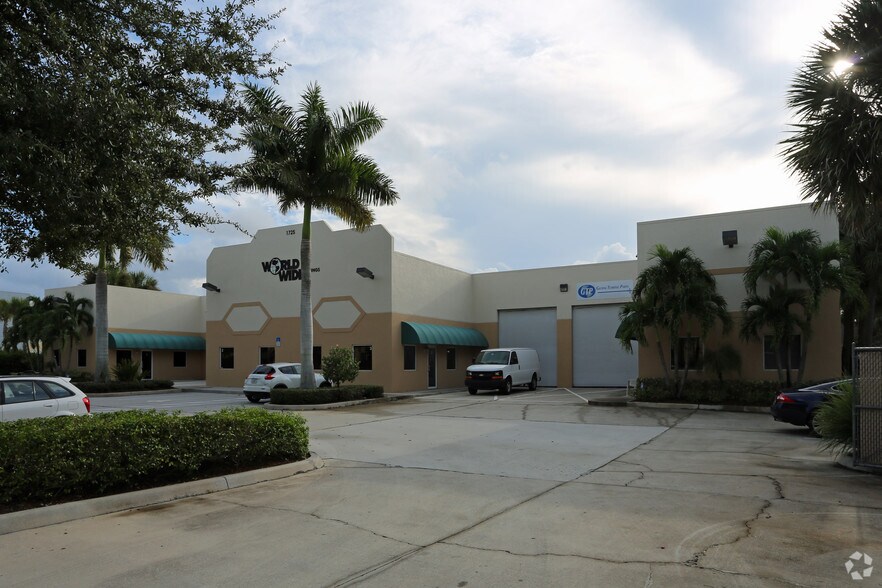 More Photos Of 1725 Park Ln S, Jupiter Warehouse For Lease