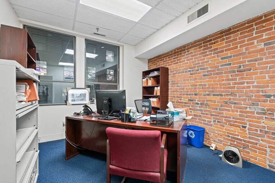 More Photos Of 21 Merchants Row, Boston Loft Creative Space For Sale