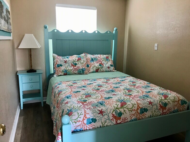 More Photos Of 21544 Overseas Hwy, Cudjoe Key Hotel For Sale