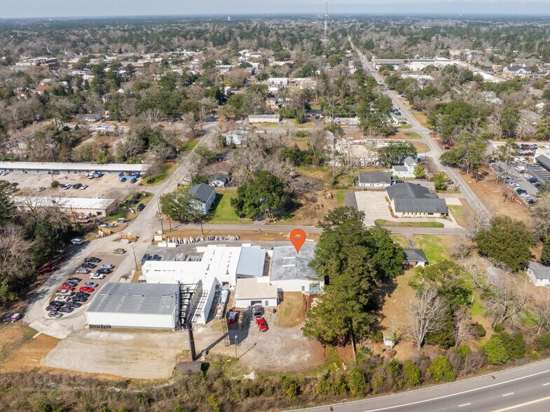 More Photos Of 401 E 1st North St, Summerville Manufacturing For Lease