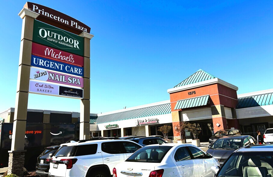 Primary Photo Of 1375 Blossom Hill Rd, San Jose Unknown For Lease