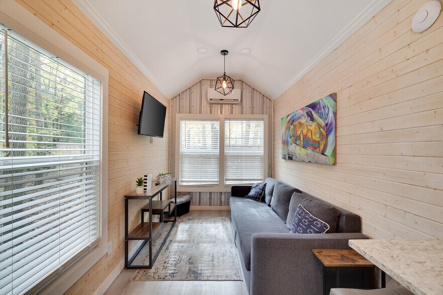 More Photos Of 2624 State Route 534, Albrightsville Hotel For Sale