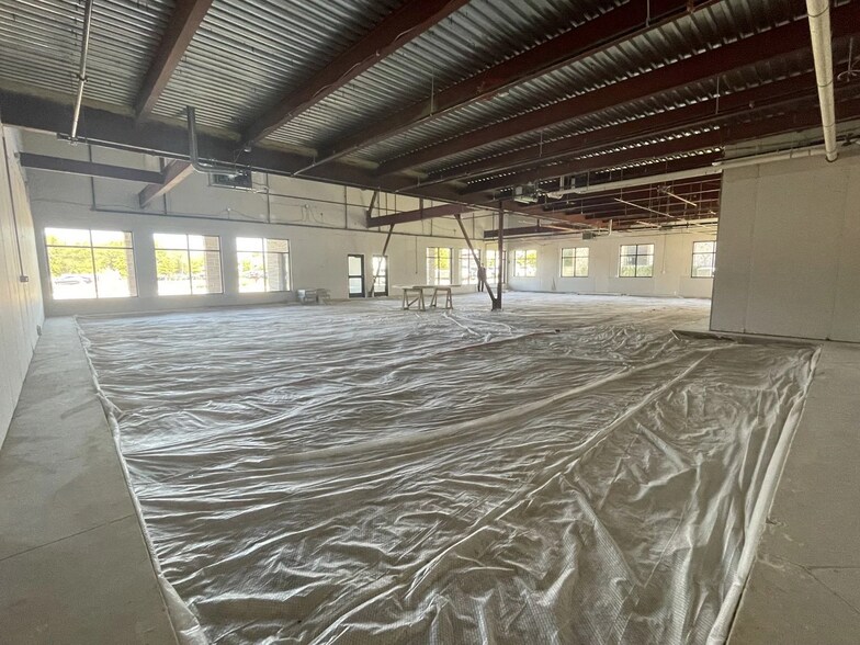 More Photos Of 2220 Sam Rayburn Hwy, Melissa Medical For Lease