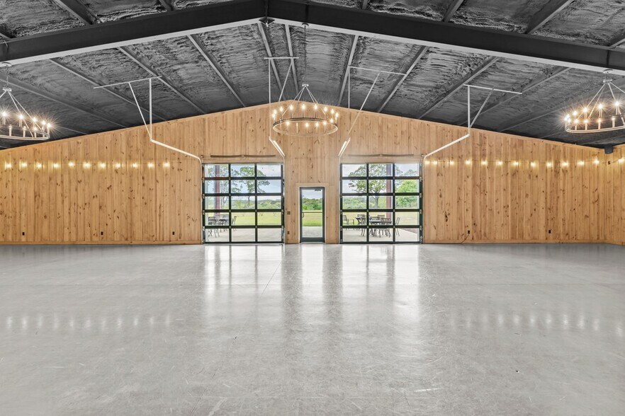 More Photos Of 11179 County Road 1, Enterprise Flex For Sale