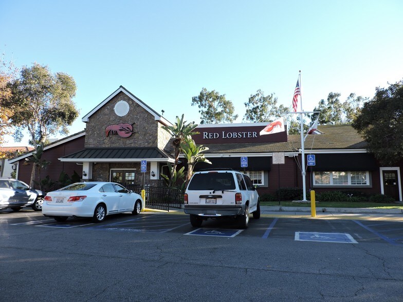Primary Photo Of 21233 Hawthorne Blvd, Torrance Restaurant For Sale