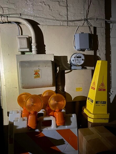 More Photos Of 947 Aisquith St, Baltimore Religious Facility For Sale