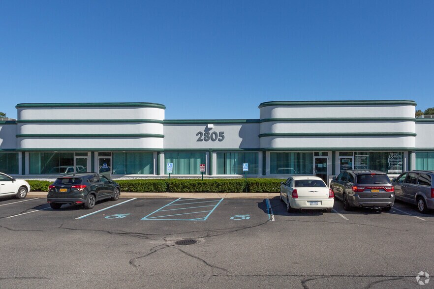 More Photos Of 2805 Veterans Memorial Hwy, Ronkonkoma Medical For Lease