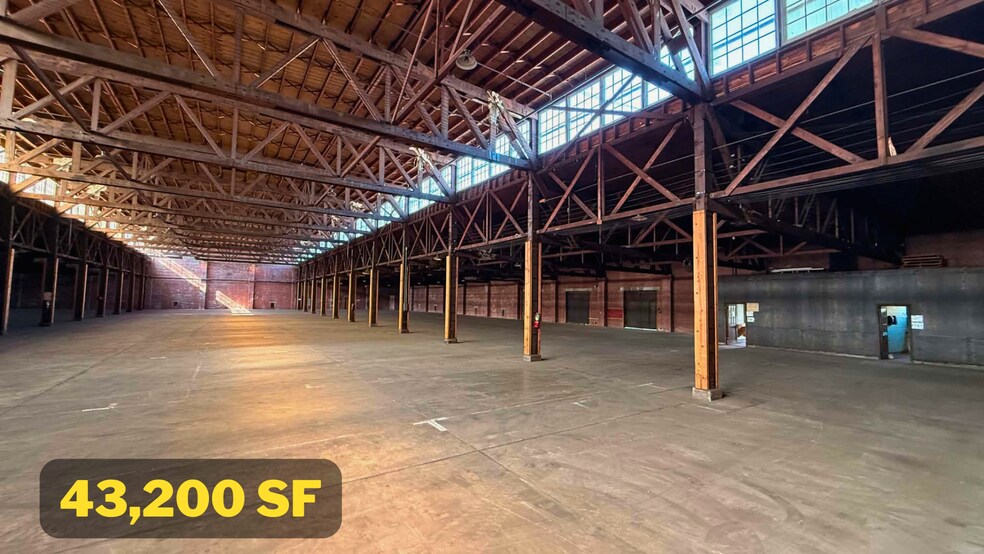 More Photos Of 1200 W 3rd St, Granite City Warehouse For Lease