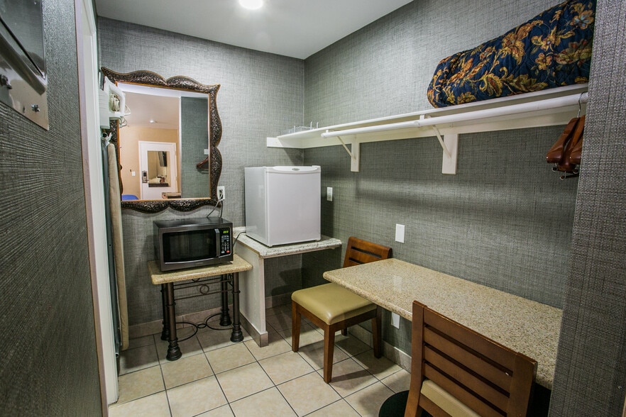 More Photos Of 2855 Fremont St, Las Vegas Hotel For Sale