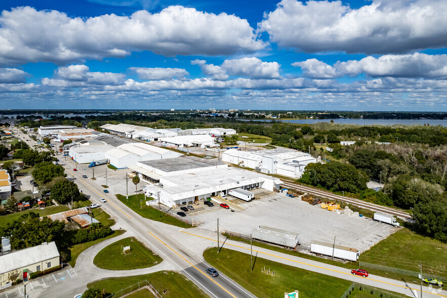 Primary Photo Of 1005 Snively Ave, Winter Haven Refrigeration Cold Storage For Lease