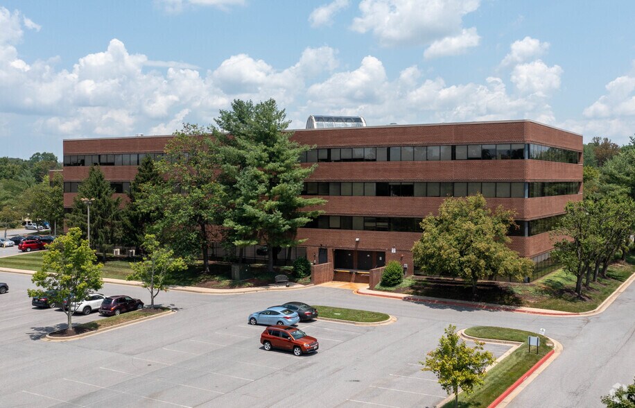 More Photos Of 9861 Broken Land Pky, Columbia Coworking Space