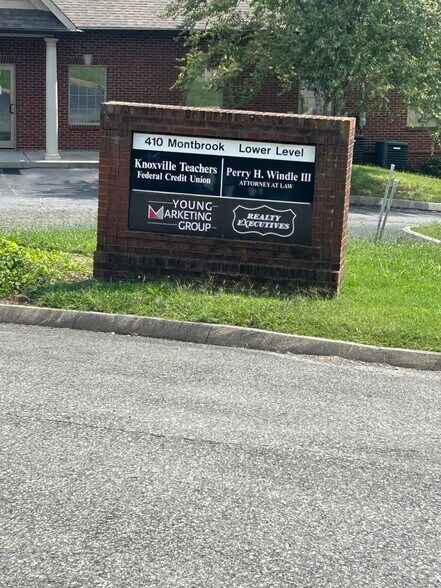 More Photos Of 430 Montbrook Ln, Knoxville Loft Creative Space For Sale