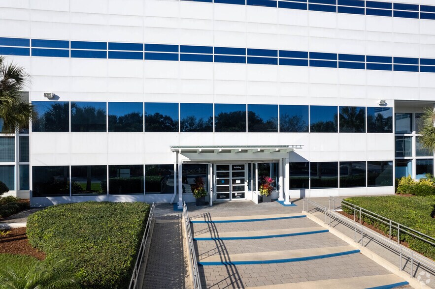 More Photos Of 10301 Deerwood Park Blvd, Jacksonville Unknown For Lease