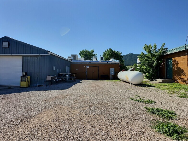 More Photos Of 203 E Cleveland St, Sundance Storefront Retail Office For Sale