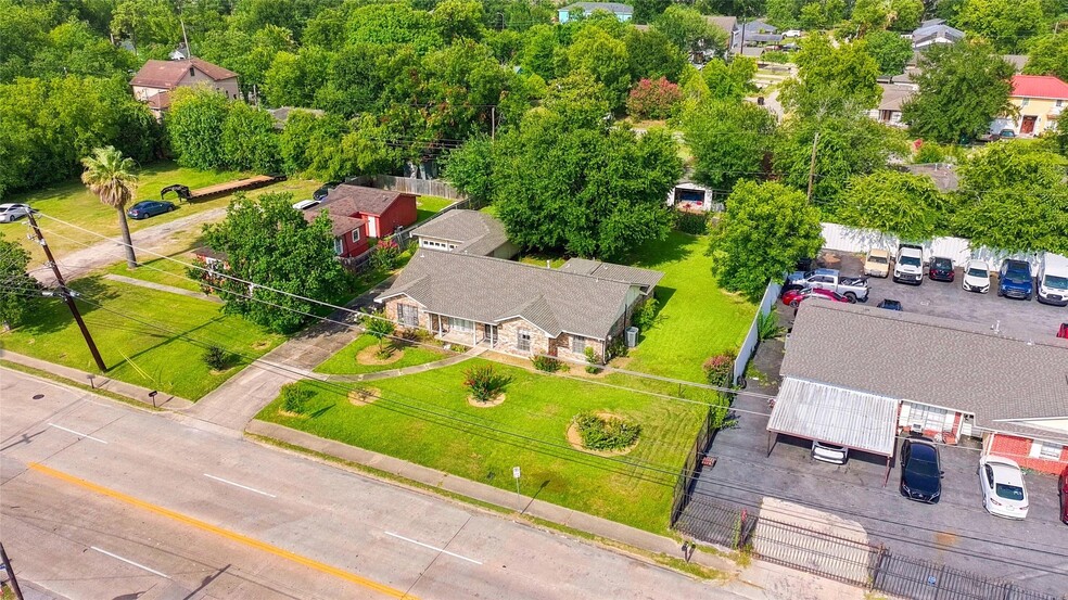 More Photos Of 3139 Jeanetta St, Houston Specialty For Sale