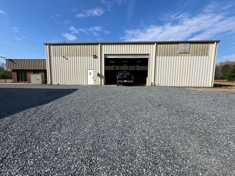 More Photos Of 638 Tamco Rd, Reidsville Unknown For Lease