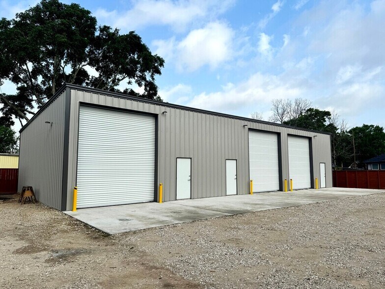 Primary Photo Of 16215 Prairie Lea St, Cypress Loft Creative Space For Lease