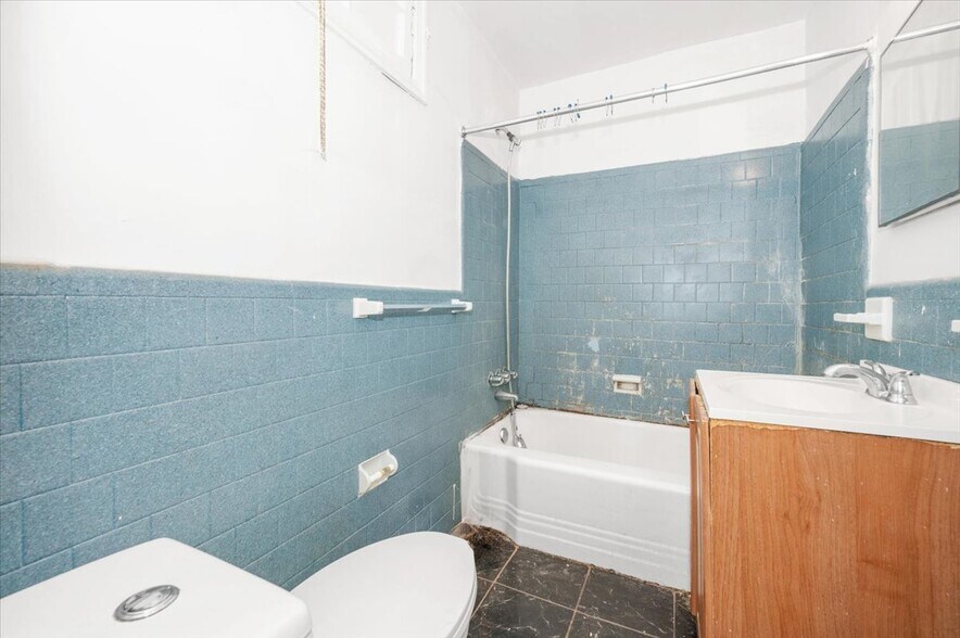 More Photos Of 1010-1012 16TH Street NE, Washington Apartments For Sale