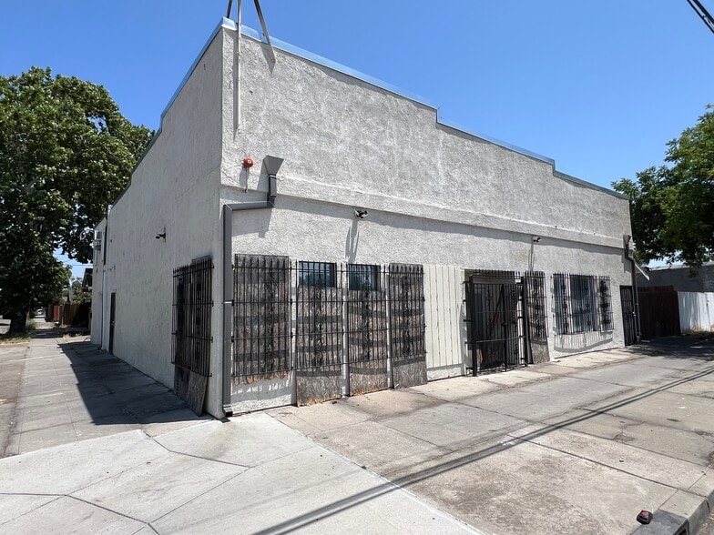 Primary Photo Of 1810-1812 S El Dorado St, Stockton Warehouse For Lease