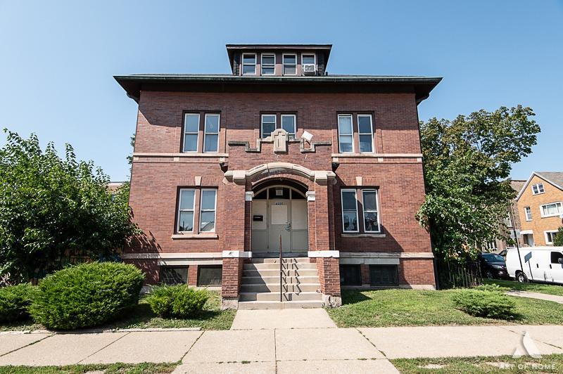 Primary Photo Of 4600 S Honore St, Chicago Office Residential For Sale
